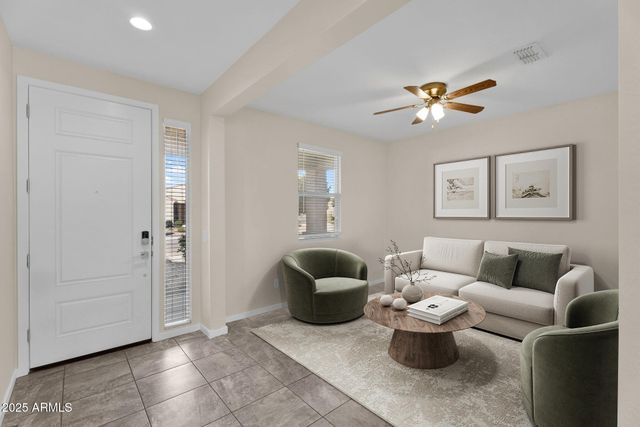 345 W SATINKA Drive, San Tan Valley, AZ 85140