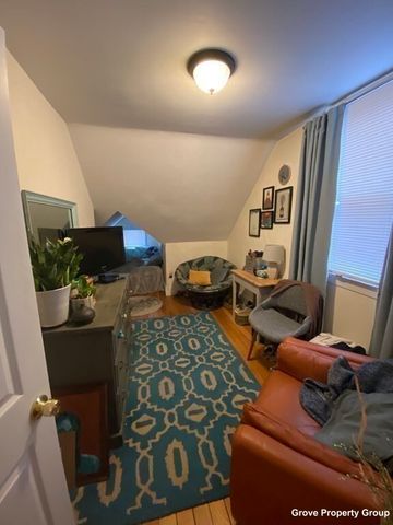 6 Westerly Rd 2, Boston, MA 02130