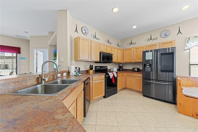 345 SUMMER PLACE LOOP, Clermont, FL 34714