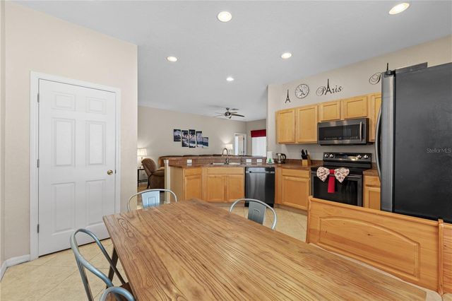 345 SUMMER PLACE LOOP, Clermont, FL 34714