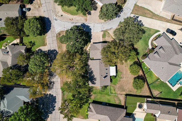 5203 Thunderbird Trail, De Cordova, TX 76049