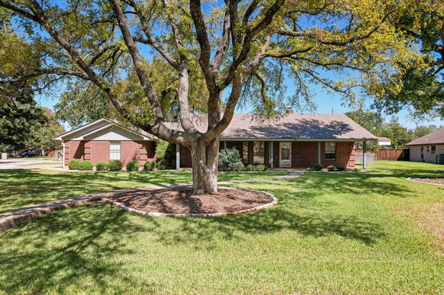 5203 Thunderbird Trail, De Cordova, TX 76049