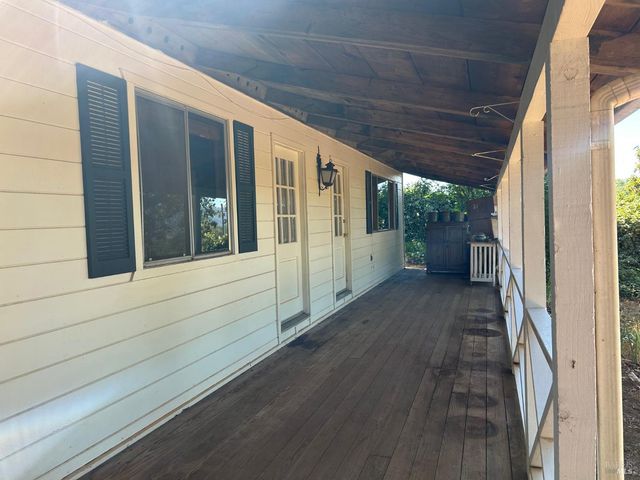 2400 Nelligan Rd, Glen Ellen, CA 95442