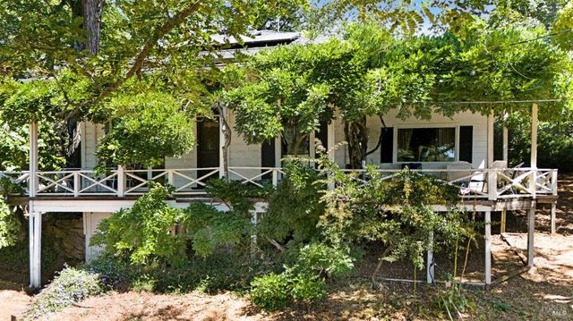 2400 Nelligan Rd, Glen Ellen, CA 95442