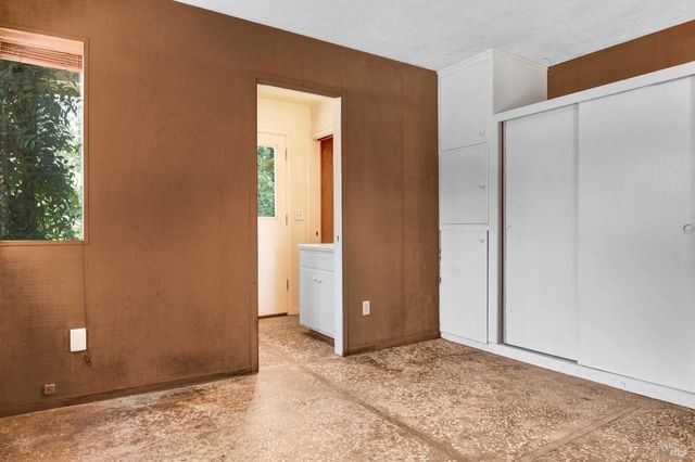 2400 Nelligan Rd, Glen Ellen, CA 95442