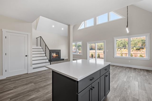 39 Melina's Way, Thornton, NH 03285