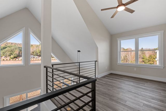 39 Melina's Way, Thornton, NH 03285