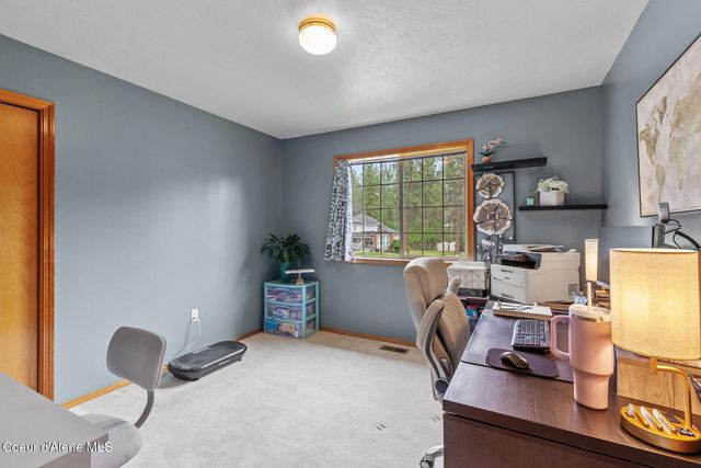 17709 N Kimberly Rd, Colbert, WA 99005