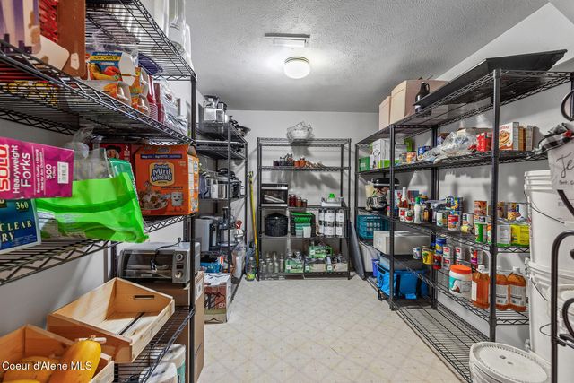 17709 N Kimberly Rd, Colbert, WA 99005