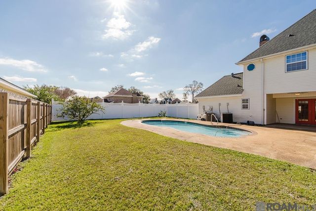 1800 Bay Tree St, Lutcher, LA 70071