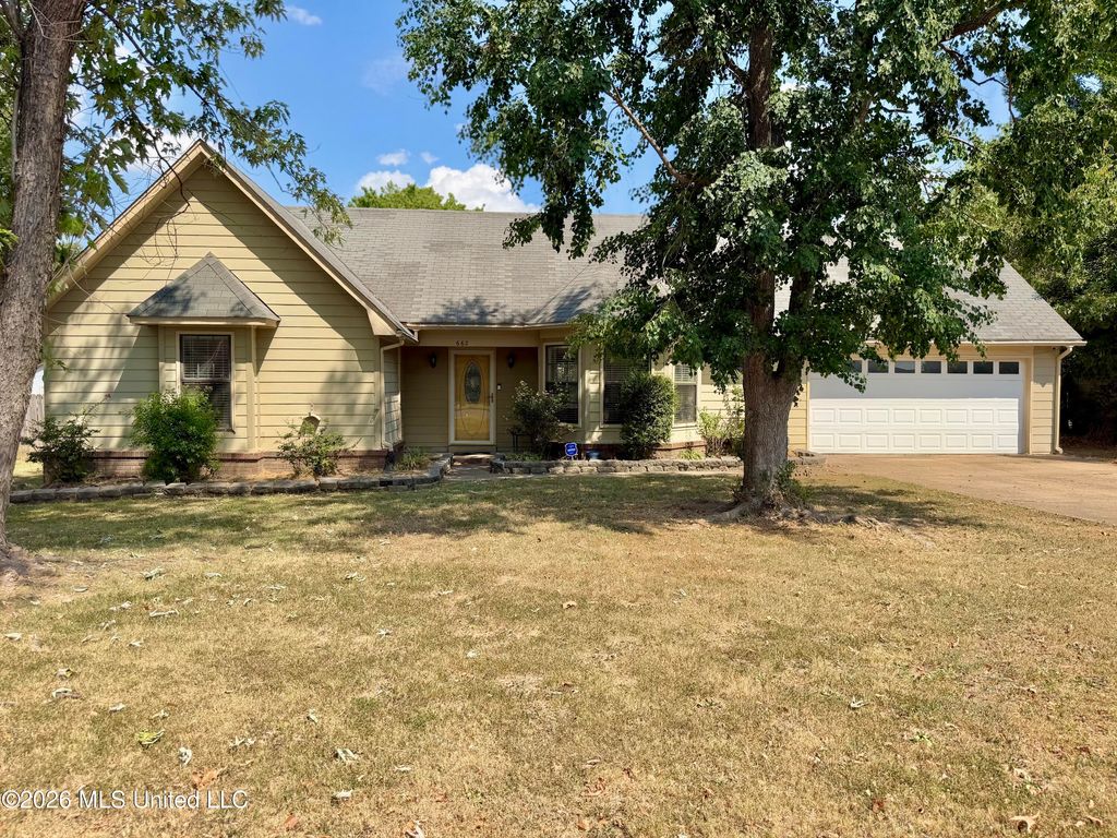 662 Eaglewood Drive, Southaven, MS 38671 — exterior
