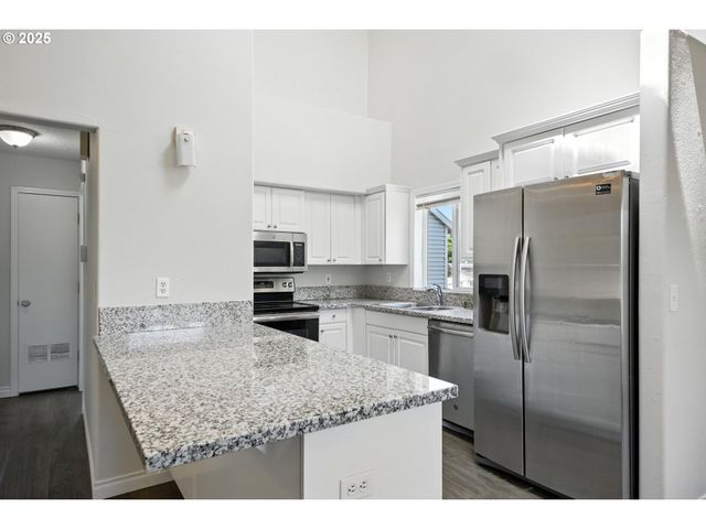 5609 Se 117TH Ave, Portland, OR 97266