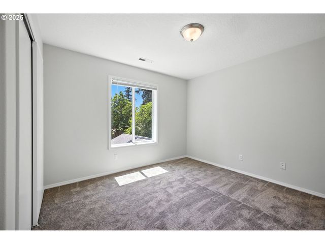 5609 Se 117TH Ave, Portland, OR 97266
