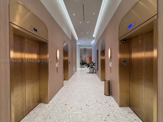 77 SE 5 ST 1806, Miami, FL 33131