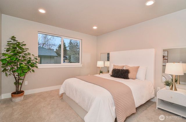 10202 44th Avenue SW, Seattle, WA 98146