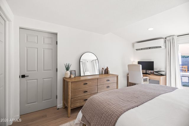 4013 E INDIANOLA Avenue, Phoenix, AZ 85018