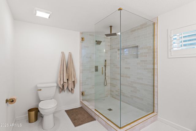 4013 E INDIANOLA Avenue, Phoenix, AZ 85018