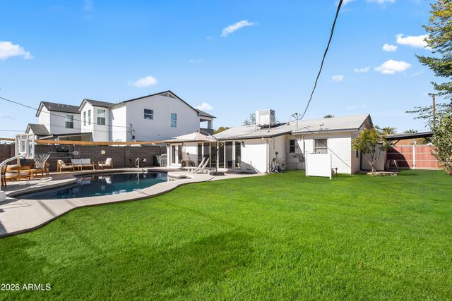 4013 E INDIANOLA Avenue, Phoenix, AZ 85018