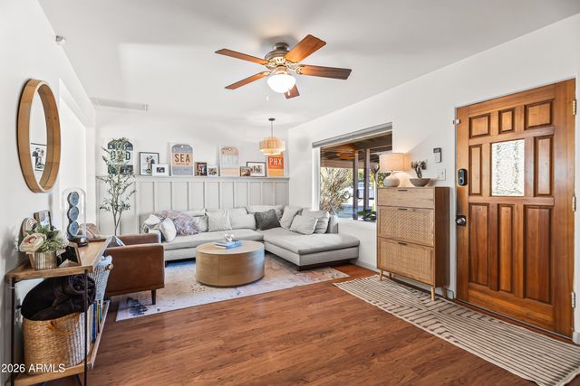 4013 E INDIANOLA Avenue, Phoenix, AZ 85018