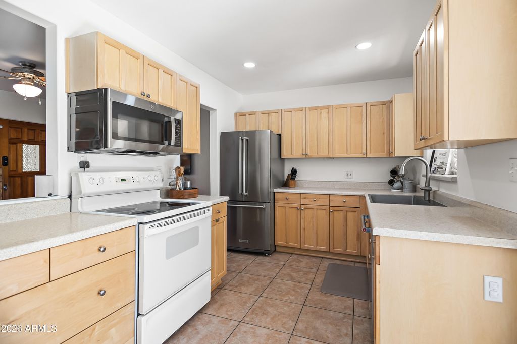 4013 E INDIANOLA Avenue, Phoenix, AZ 85018 — photo 4