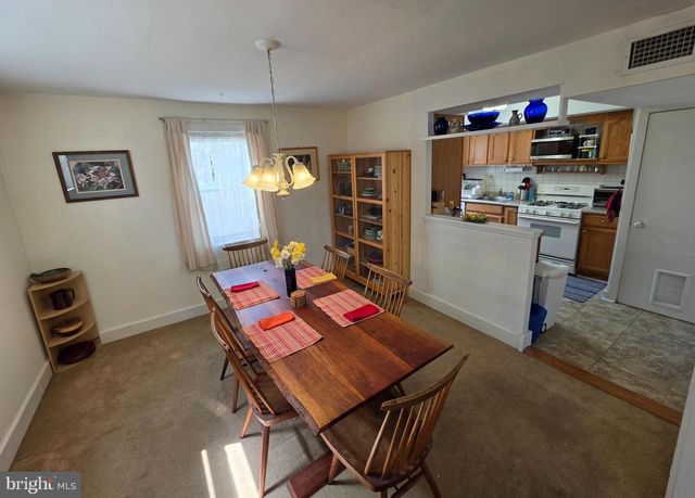 2538 WOODLAND RD, Abington, PA 19001