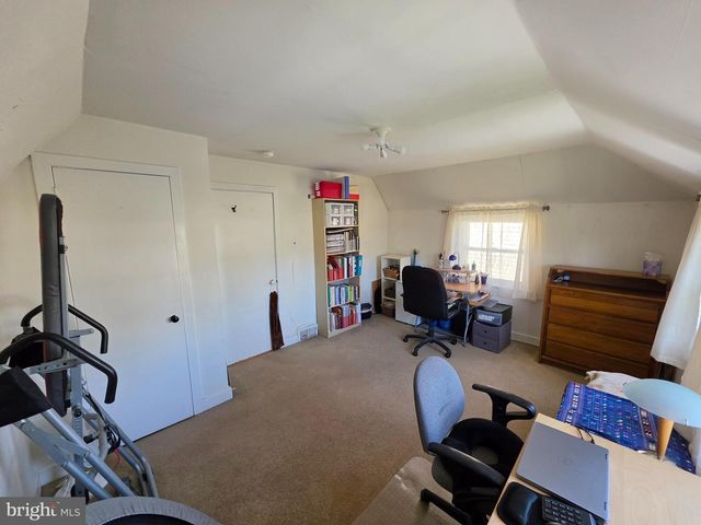 2538 WOODLAND RD, Abington, PA 19001