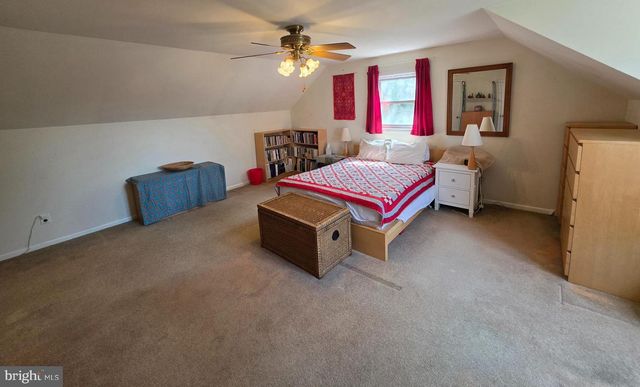 2538 WOODLAND RD, Abington, PA 19001