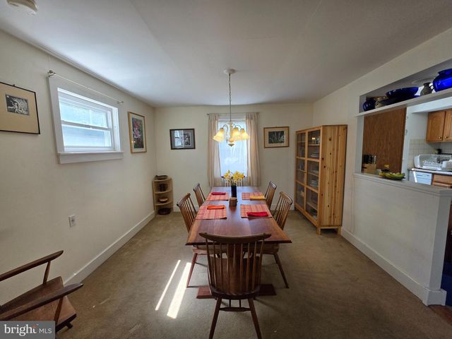 2538 WOODLAND RD, Abington, PA 19001