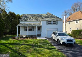2538 WOODLAND RD, Abington, PA 19001