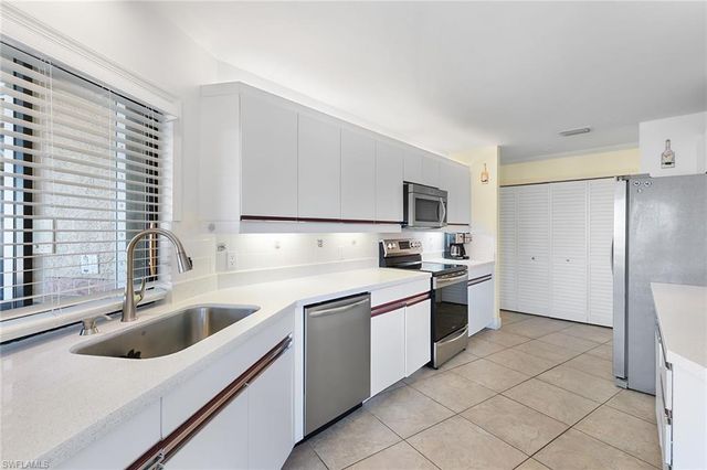 212 Windbrook CT, Marco Island, FL 34145