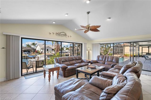 212 Windbrook CT, Marco Island, FL 34145