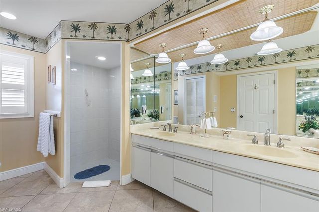 212 Windbrook CT, Marco Island, FL 34145