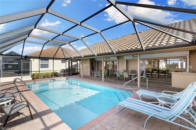 212 Windbrook CT, Marco Island, FL 34145