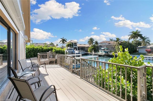 212 Windbrook CT, Marco Island, FL 34145