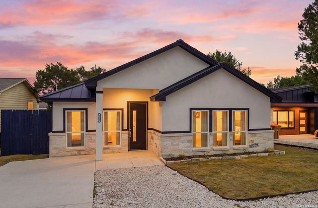 1224 BLUERIDGE DR, Canyon Lake, TX 78133