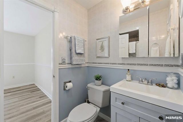 81 Hudson Avenue, Ridgefield Park, NJ 07660