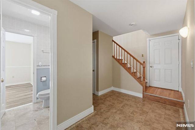81 Hudson Avenue, Ridgefield Park, NJ 07660