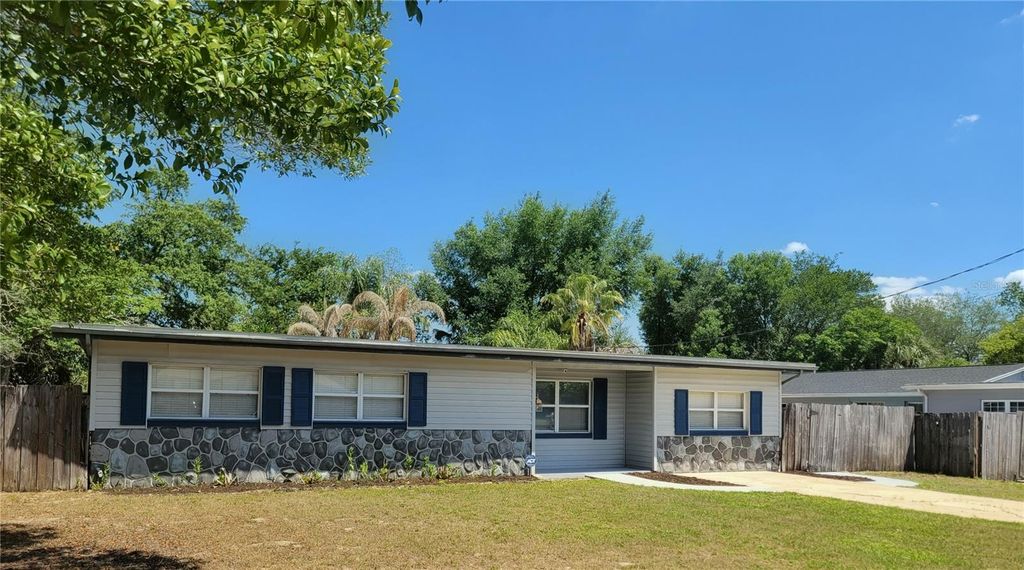 Image 21 of property listing at 1707 LOCKWOOD AVENUE, Orlando, FL 32812