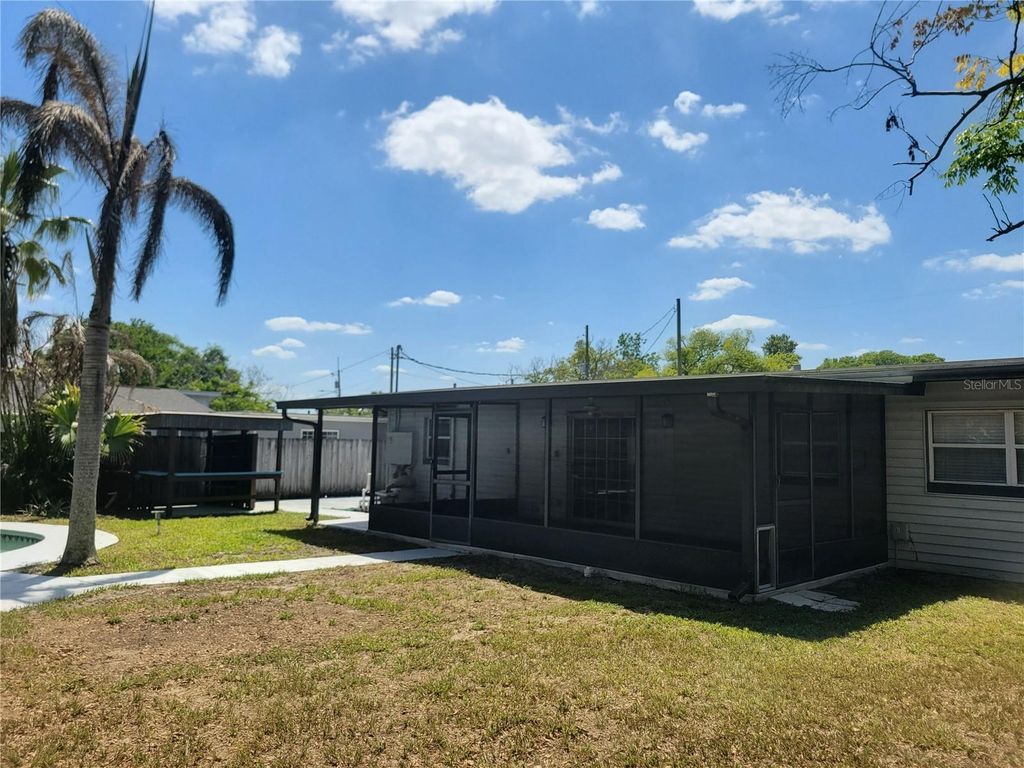 Image 28 of property listing at 1707 LOCKWOOD AVENUE, Orlando, FL 32812