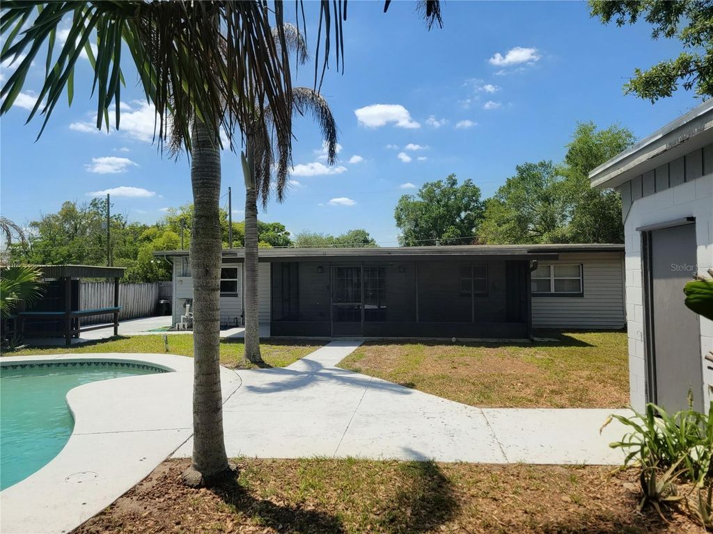 Image 29 of property listing at 1707 LOCKWOOD AVENUE, Orlando, FL 32812