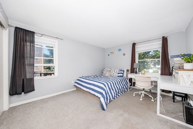 25 Rockland St 3, Boston, MA 02132