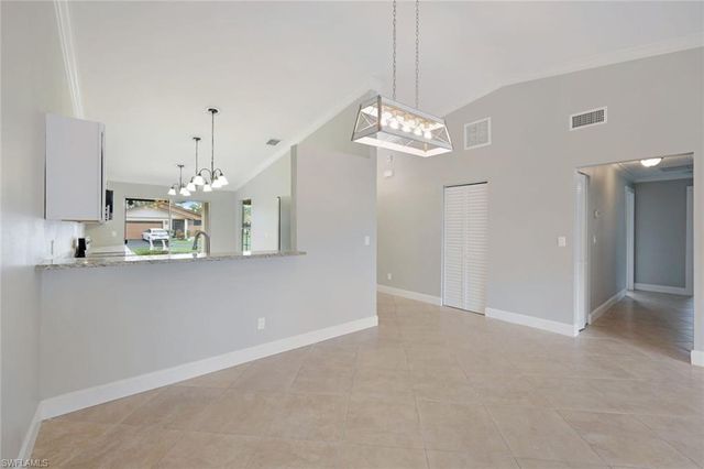6474 Royal Woods DR, Fort Myers, FL 33908