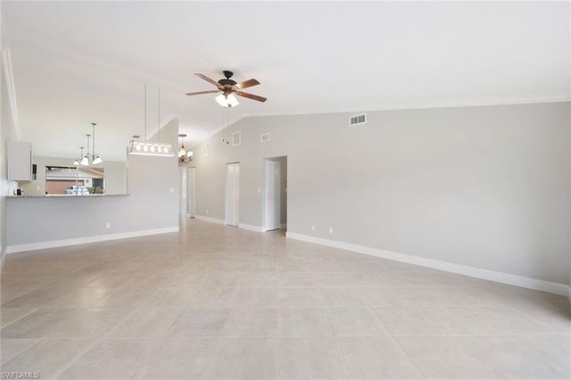 6474 Royal Woods DR, Fort Myers, FL 33908