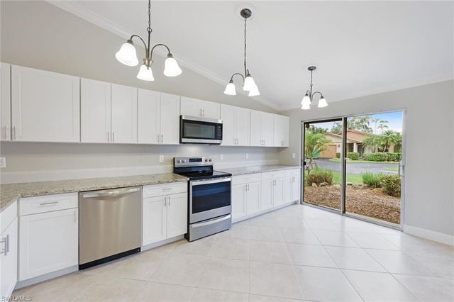 6474 Royal Woods DR, Fort Myers, FL 33908