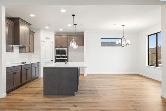 3791 Morningside Parkway, Richland, WA 99352