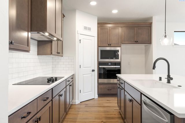 3791 Morningside Parkway, Richland, WA 99352