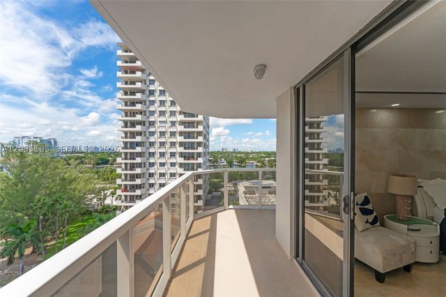 6423 Collins Ave 901, Miami Beach, FL 33141