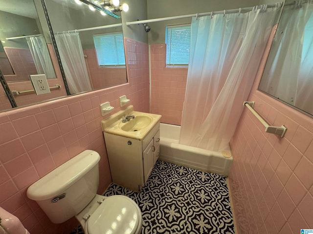 1217 BUNCHIE STREET, Hueytown, AL 35023
