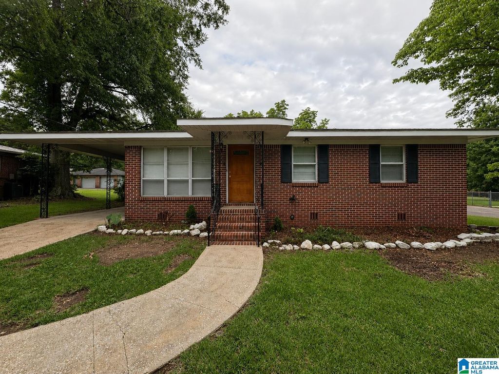 1217 BUNCHIE STREET, Hueytown, AL 35023