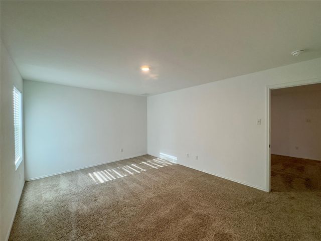 512 Gabbro GDNS, Maxwell, TX 78656